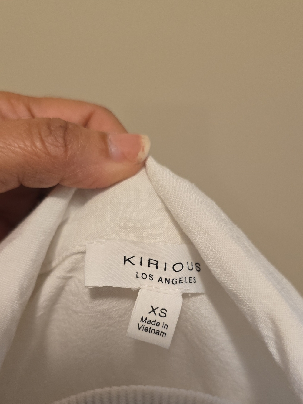 iris White Cropped Button-Front Collared Top - Picture 2 of 3
